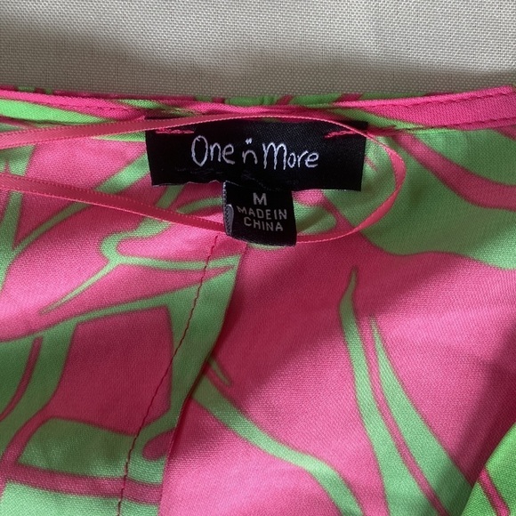 One n More Leaf Print Short Sleeve Top - Picture 8 of 11